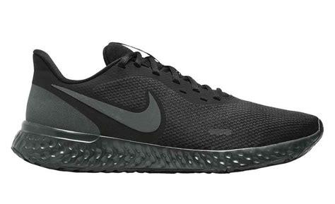 review Nike revolution 5